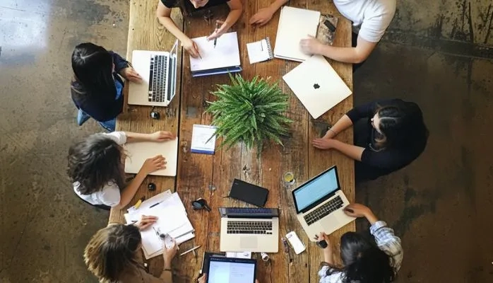 Heures supplémentaires et faute grave : double rappel à l’ordre de la Cour de cassation
